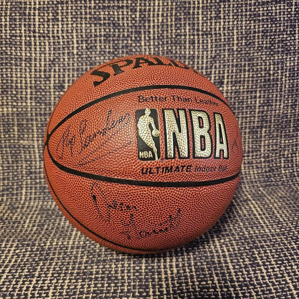 Vintage 1999-2000 Minnesota Timberwolves NBA Basketball Signed Autograph Ball
